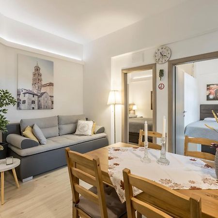 Ferienwohnung Palomia A Split Exterior foto