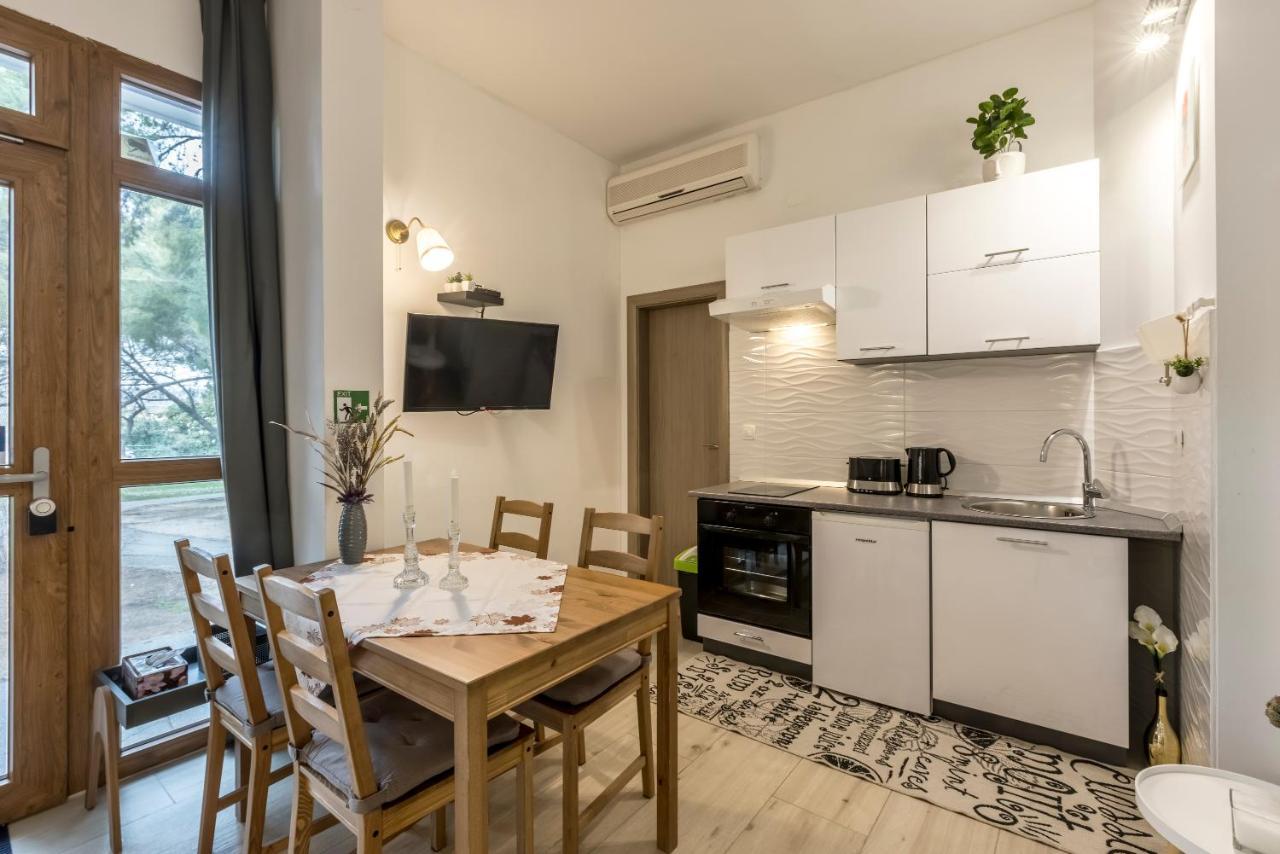 Ferienwohnung Palomia A Split Exterior foto