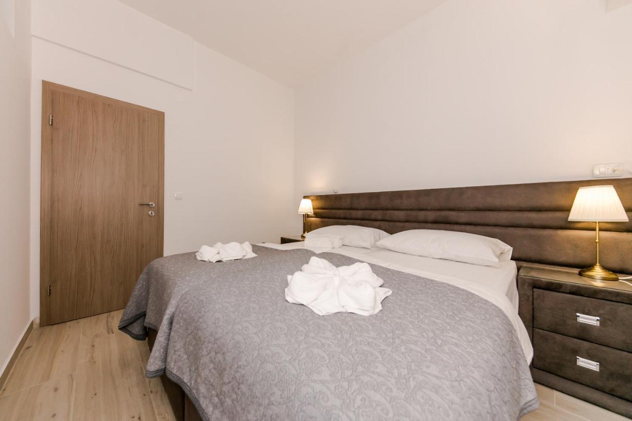 Ferienwohnung Palomia A Split Exterior foto